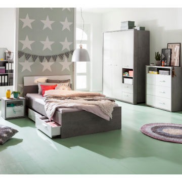 Jugendzimmer Mipsy: Bett 90x200, Nachttisch, Kleiderschrank, Kommode